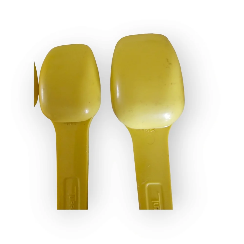 Vintage Tupperware yellow measuring‎ spoons